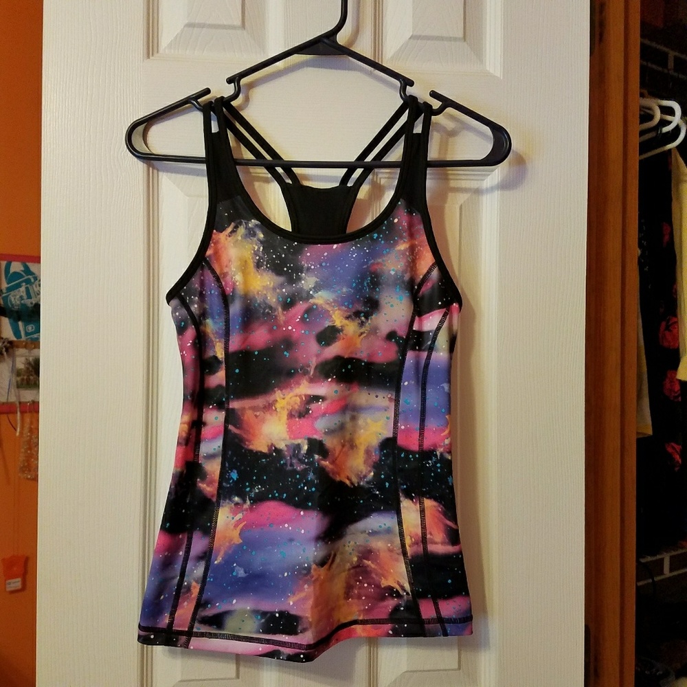Athletic tank top